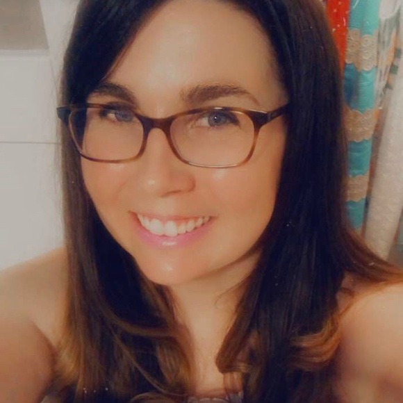 Meet your Posher, Rabecca - Picture 1 of 1